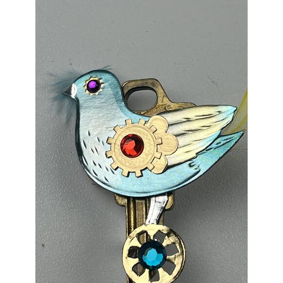 AR Joy Signed Bespoke Brooch Bird Key Feathers 2014 - Picture 4 of 10